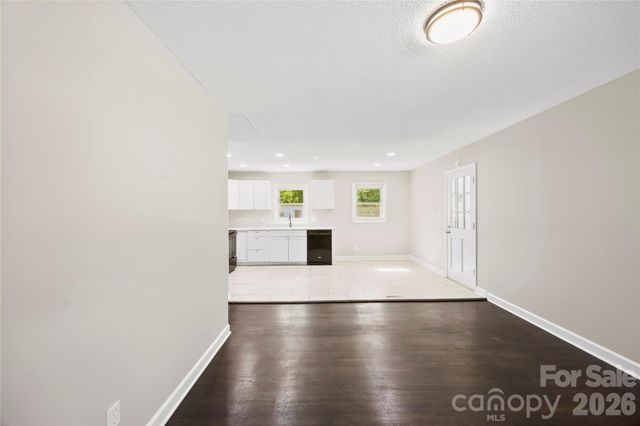 723 Vancouver Lane, Gastonia, NC 28052