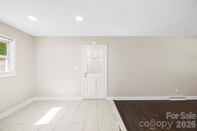 723 Vancouver Lane, Gastonia, NC 28052