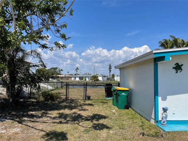 815 CONREID DRIVE NE, Port Charlotte, FL 33952