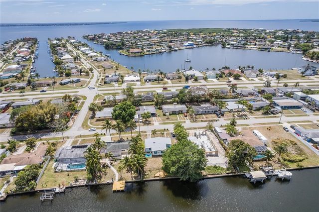 815 CONREID DRIVE NE, Port Charlotte, FL 33952