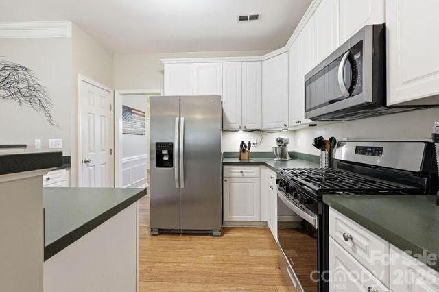 4439 Rock Stream Drive, Charlotte, NC 28269