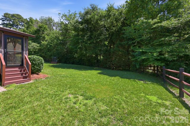 4439 Rock Stream Drive, Charlotte, NC 28269