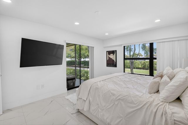 6760 Willow Wood Drive 1204, Boca Raton, FL 33434