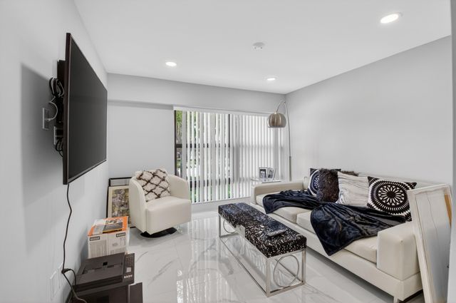 6760 Willow Wood Drive 1204, Boca Raton, FL 33434