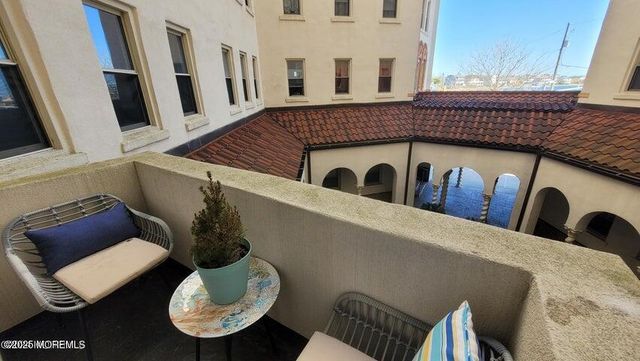 400 Deal Lake Drive 2L, Asbury Park, NJ 07712