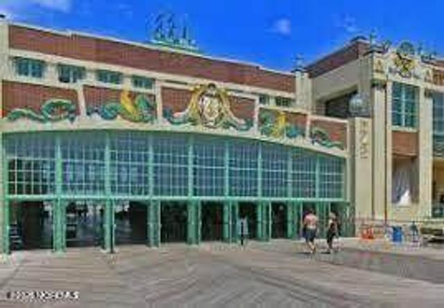 400 Deal Lake Drive 2L, Asbury Park, NJ 07712