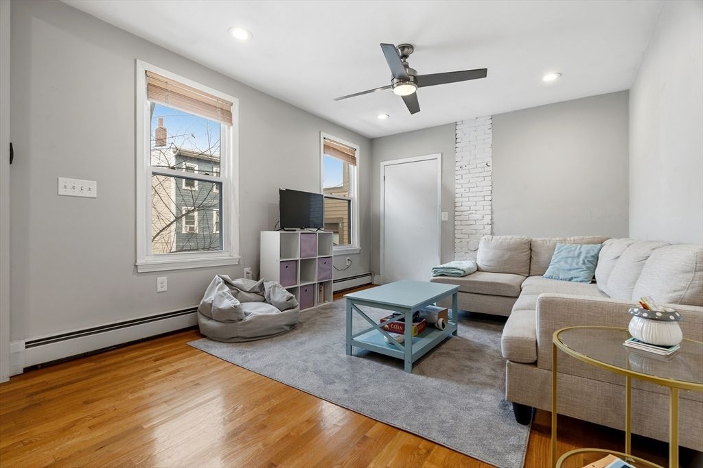 331 E St 2, Boston, MA 02127