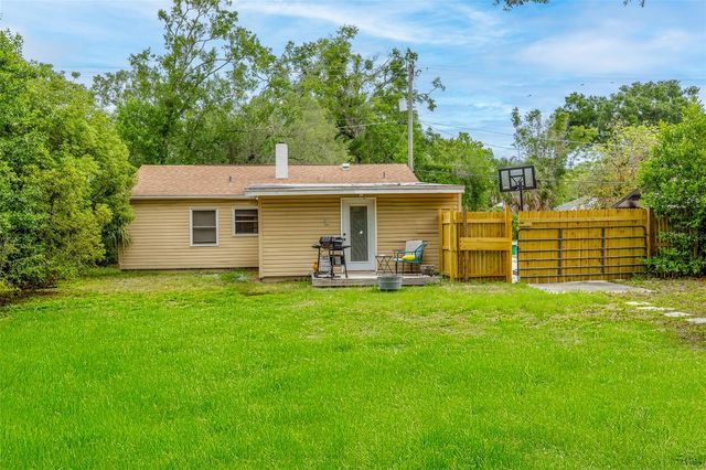 1209 E NORTH STREET, Tampa, FL 33604
