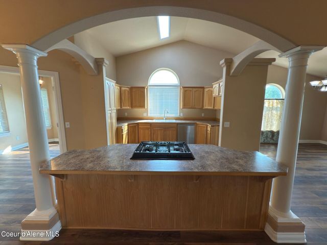 2474 W Berkley LN, Hayden, ID 83835