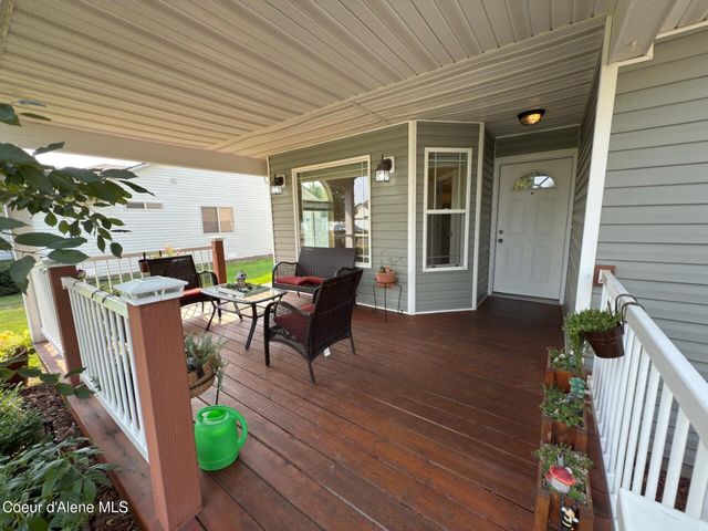 2474 W Berkley LN, Hayden, ID 83835