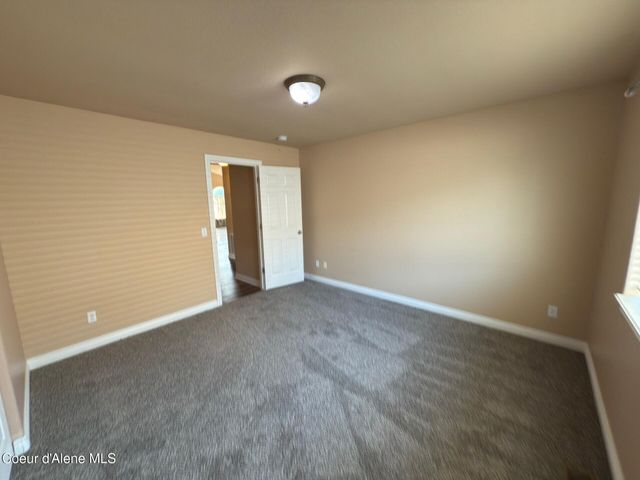 2474 W Berkley LN, Hayden, ID 83835