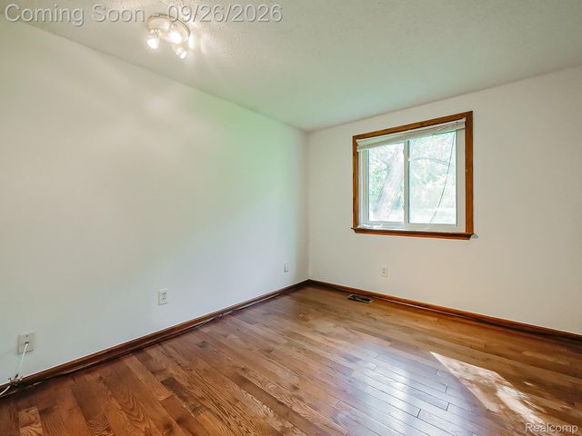6995 Leytonstone Boulevard, West Bloomfield Charter Township, MI 48322