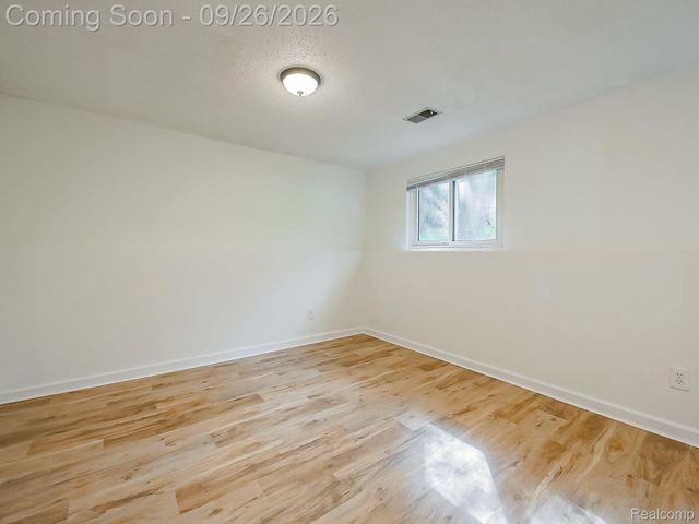 6995 Leytonstone Boulevard, West Bloomfield Charter Township, MI 48322