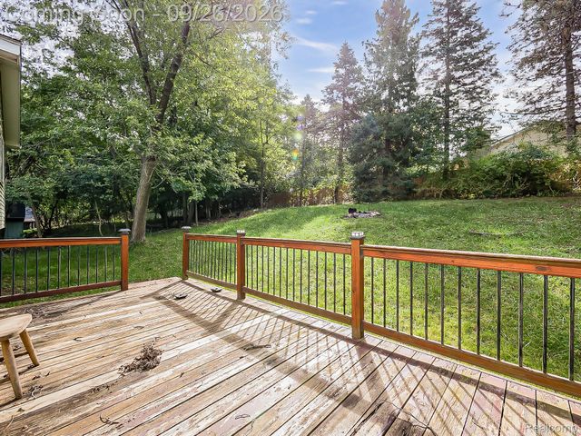 6995 Leytonstone Boulevard, West Bloomfield Charter Township, MI 48322