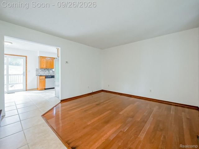 6995 Leytonstone Boulevard, West Bloomfield Charter Township, MI 48322