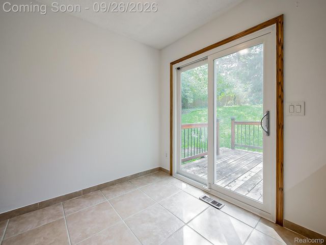6995 Leytonstone Boulevard, West Bloomfield Charter Township, MI 48322
