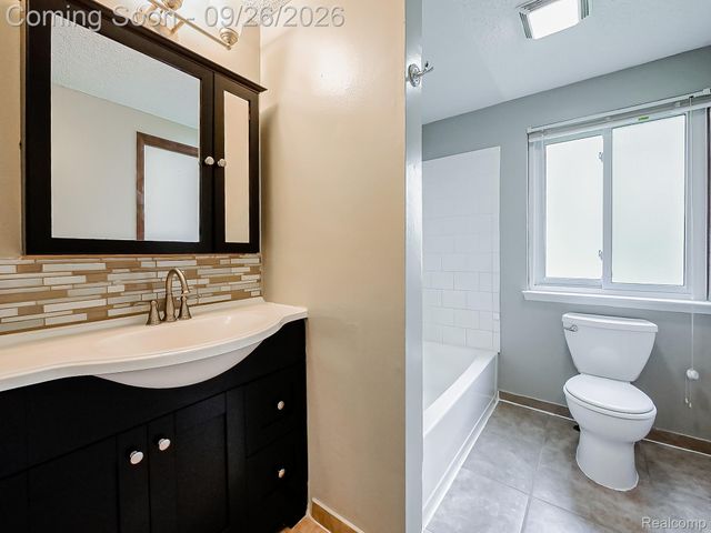 6995 Leytonstone Boulevard, West Bloomfield Charter Township, MI 48322