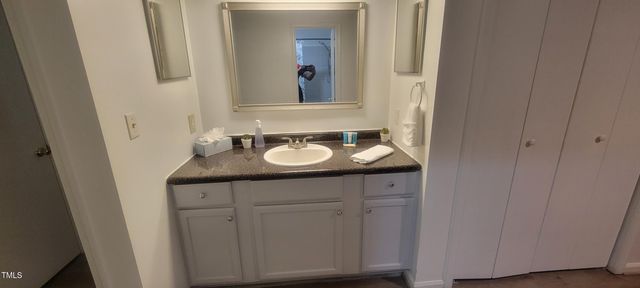 137 Kingsbury Drive, Chapel Hill, NC 27514