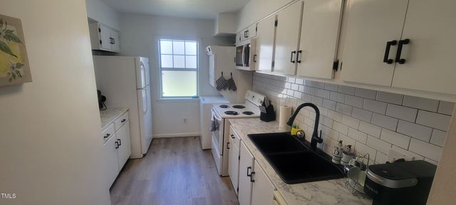 137 Kingsbury Drive, Chapel Hill, NC 27514