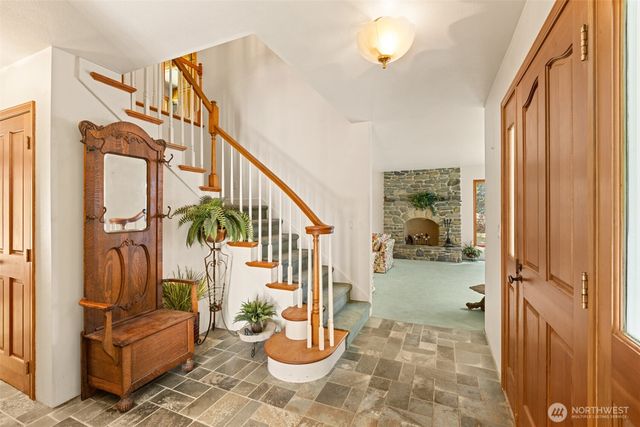 516 Gellor Road, Port Angeles, WA 98362