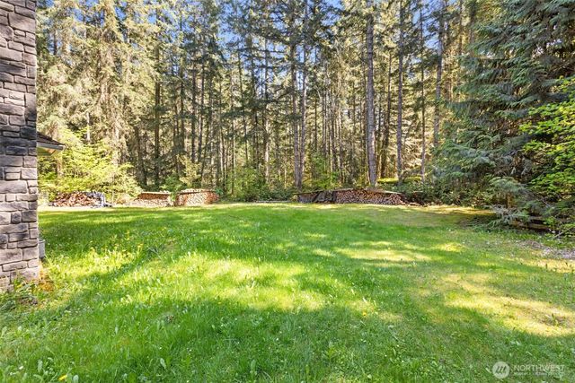 516 Gellor Road, Port Angeles, WA 98362