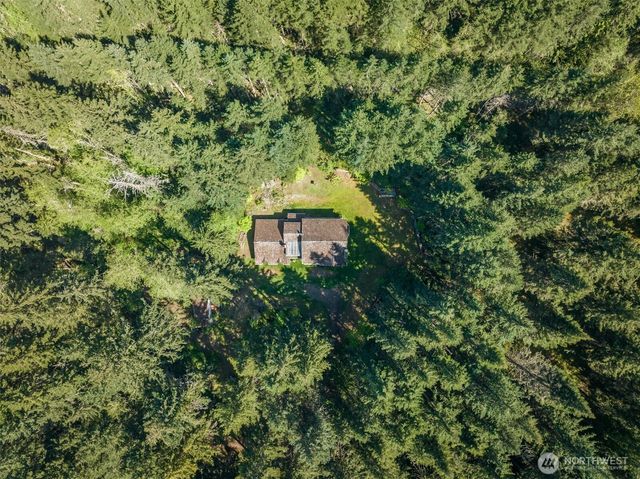 516 Gellor Road, Port Angeles, WA 98362
