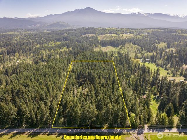 516 Gellor Road, Port Angeles, WA 98362