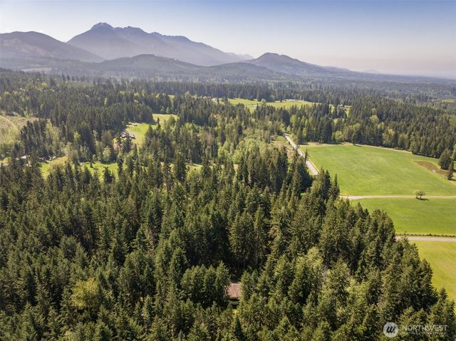 516 Gellor Road, Port Angeles, WA 98362