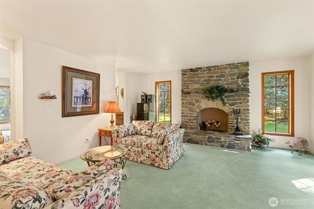 516 Gellor Road, Port Angeles, WA 98362