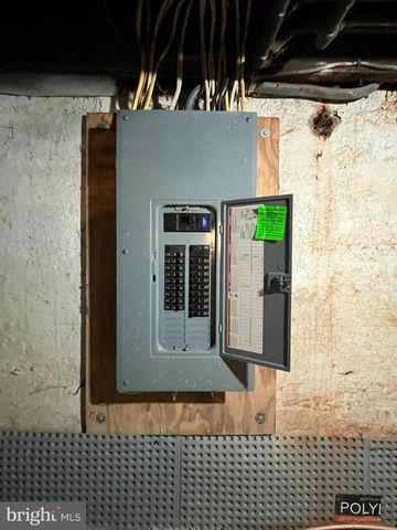 227 RIDGE RD, Claymont, DE 19703