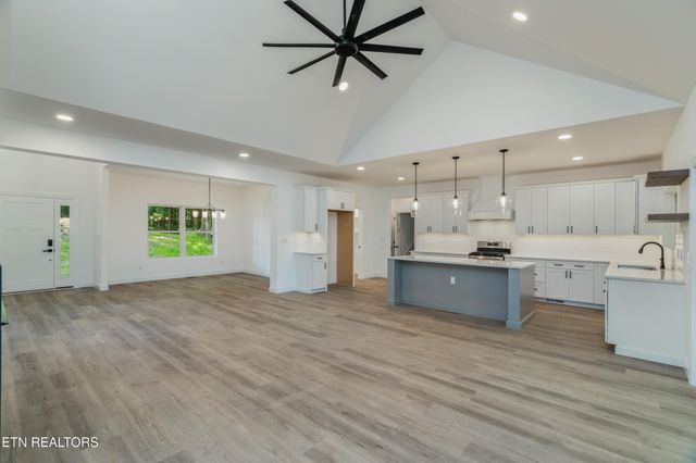 7600 GYNEVERE Drive, Knoxville, TN 37931