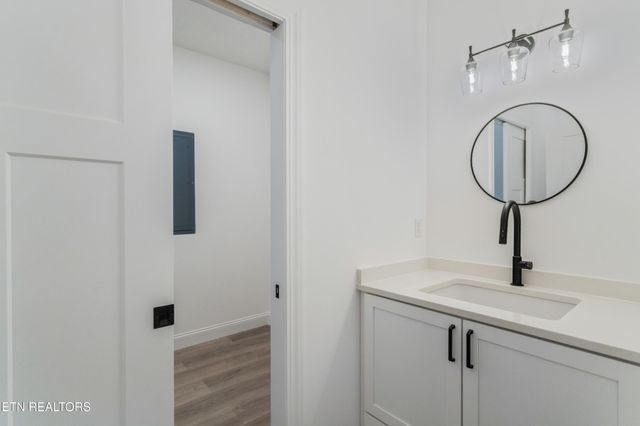 7600 GYNEVERE Drive, Knoxville, TN 37931