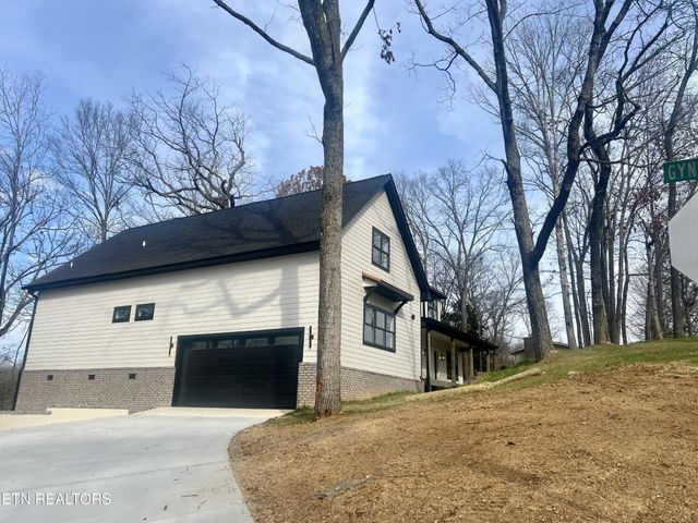 7600 GYNEVERE Drive, Knoxville, TN 37931