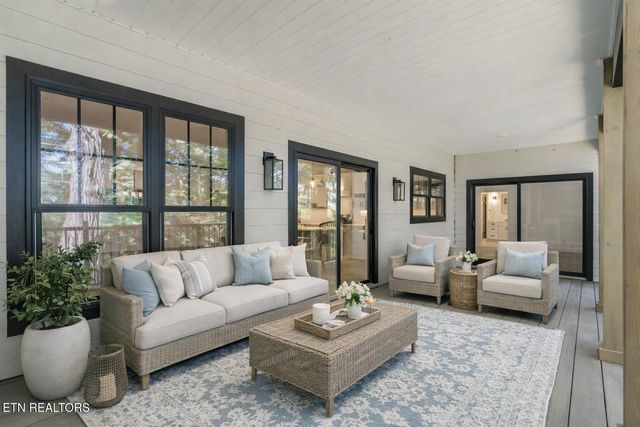 7600 GYNEVERE Drive, Knoxville, TN 37931