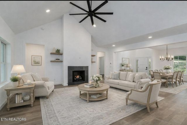 7600 GYNEVERE Drive, Knoxville, TN 37931