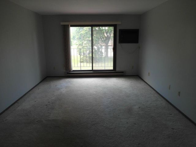 6440 W Howard AVENUE #104, Milwaukee, WI 53220