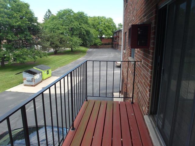 6440 W Howard AVENUE #104, Milwaukee, WI 53220