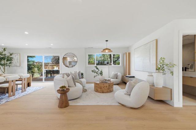 904 Del Monte Place, San Jose, CA 95117
