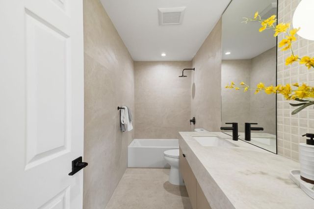 904 Del Monte Place, San Jose, CA 95117