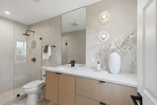 904 Del Monte Place, San Jose, CA 95117