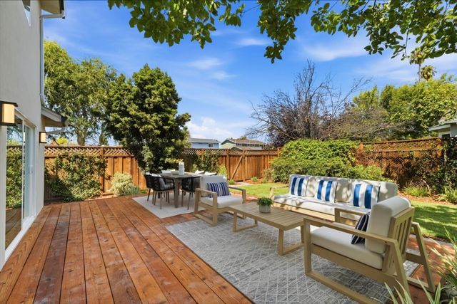 904 Del Monte Place, San Jose, CA 95117