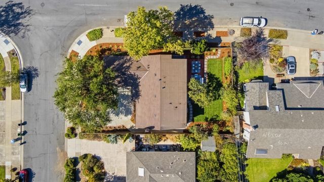 904 Del Monte Place, San Jose, CA 95117