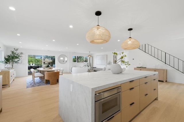 904 Del Monte Place, San Jose, CA 95117