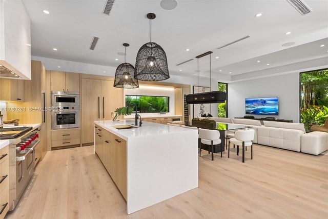 4024 Bonita Ave, Miami, FL 33133