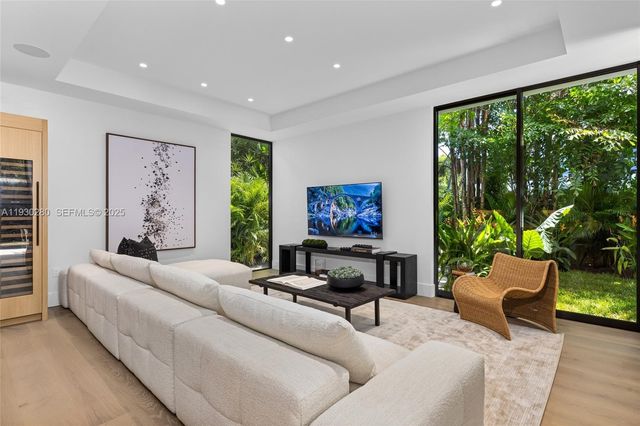 4024 Bonita Ave, Miami, FL 33133