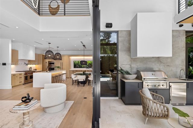 4024 Bonita Ave, Miami, FL 33133