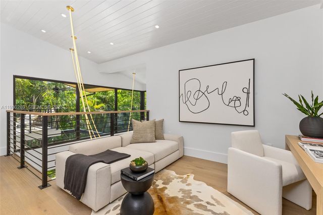 4024 Bonita Ave, Miami, FL 33133