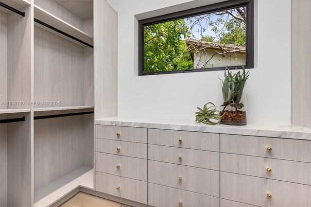 4024 Bonita Ave, Miami, FL 33133