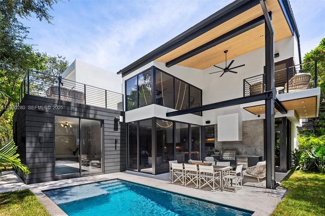 4024 Bonita Ave, Miami, FL 33133