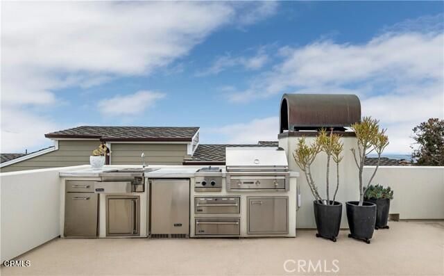 218 Narcissus Avenue, Newport Beach, CA 92625